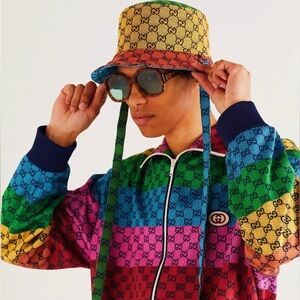 Gucci GG Straps Monogram Bucket Hat Multi-Color Reversible w Leather Logo Patch
